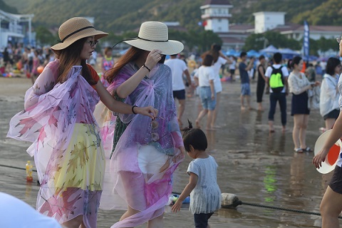 金钻海边合照